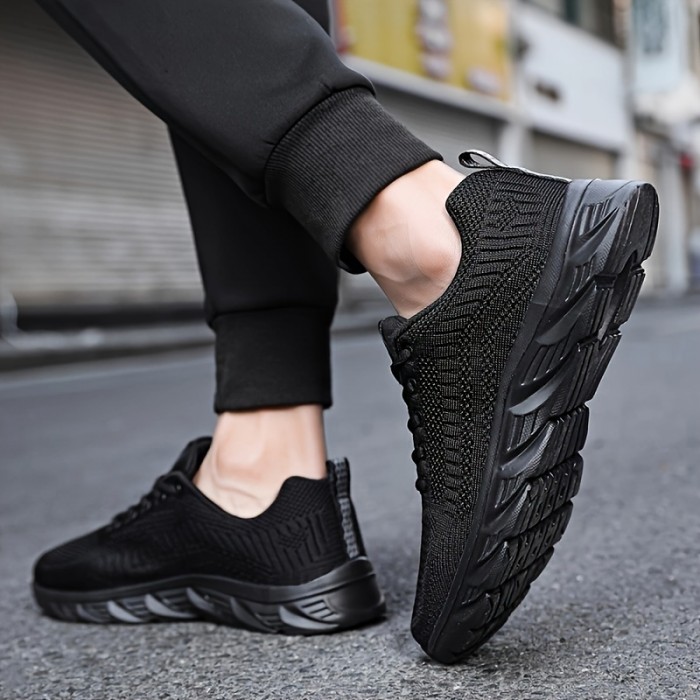Men's Breathable Lightweight Running Shoes Outdoor Athletic Walking Shoes Men's Sneakers